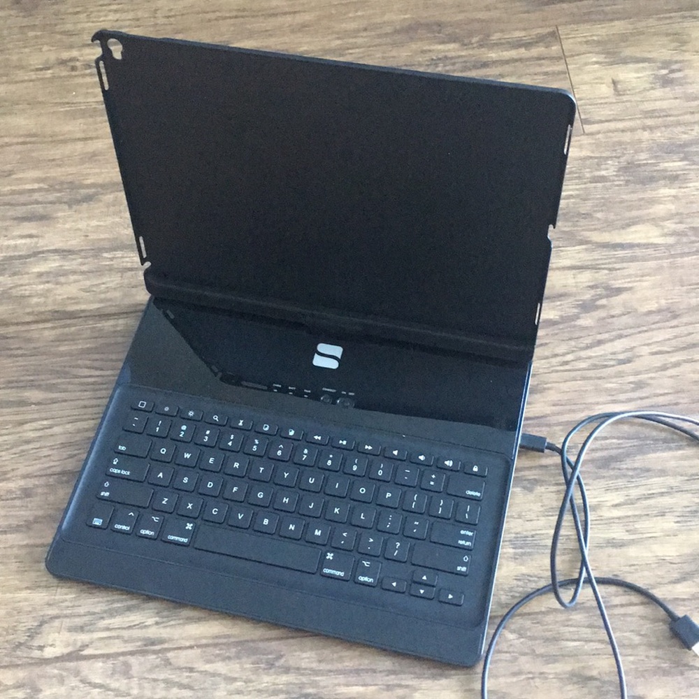 iPad 12.9 pro keyboard case